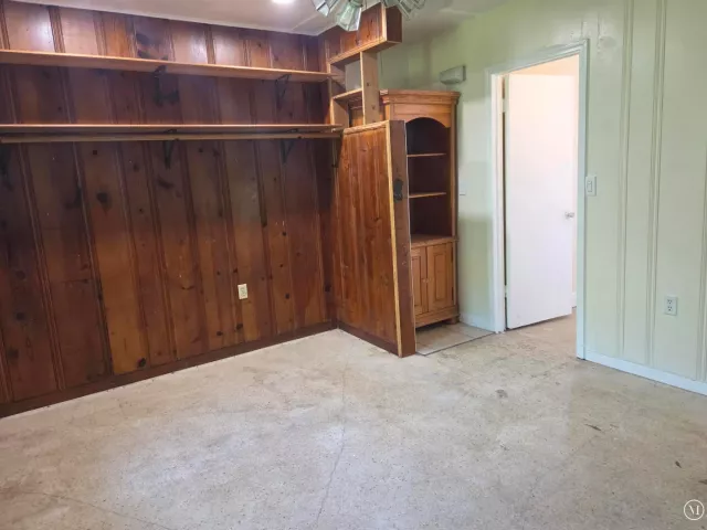 5-bedroom home for sale in Wilton Manors - 704 NE 22ND Drive 1-4 - MondialRealty