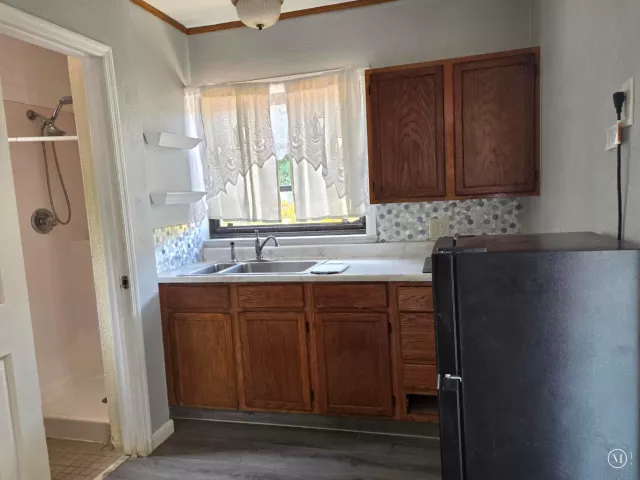 5-bedroom home for sale in Wilton Manors - 704 NE 22ND Drive 1-4 - MondialRealty