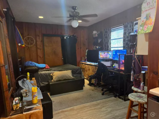 5-bedroom home for sale in Wilton Manors - 704 NE 22ND Drive 1-4 - MondialRealty