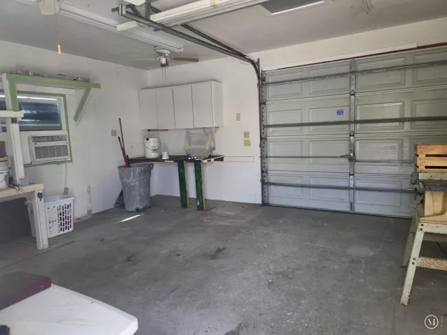 5-bedroom home for sale in Wilton Manors - 704 NE 22ND Drive 1-4 - MondialRealty