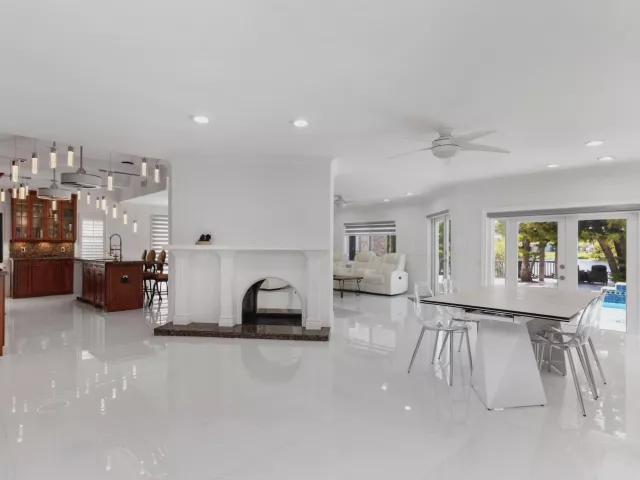 3-bedroom home for sale in Deerfield Beach - 2557 SW 14TH Court - MondialRealty