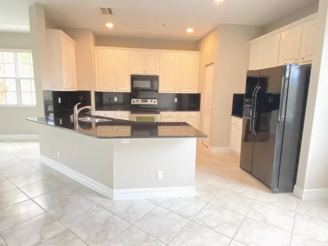 3-bedroom home for rent in Boca Raton - 1844 NW 9th Street - MondialRealty