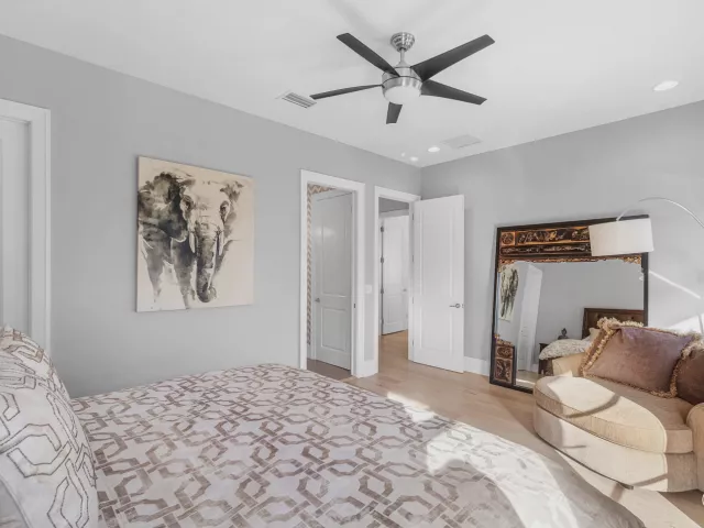 4-bedroom home for rent in Boca Raton - 351 E BOCA RATON Road E - MondialRealty