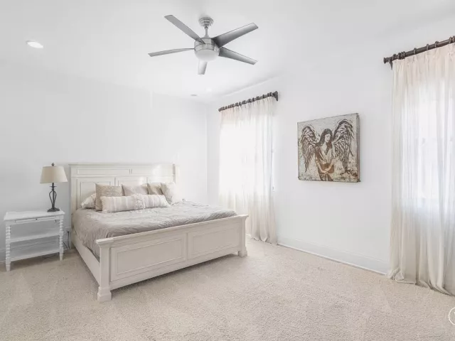 4-bedroom home for rent in Boca Raton - 351 E BOCA RATON Road E - MondialRealty