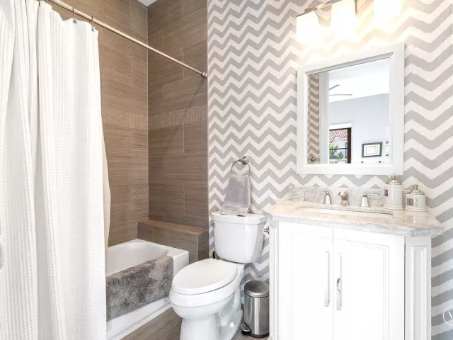 4-bedroom home for rent in Boca Raton - 351 E BOCA RATON Road E - MondialRealty