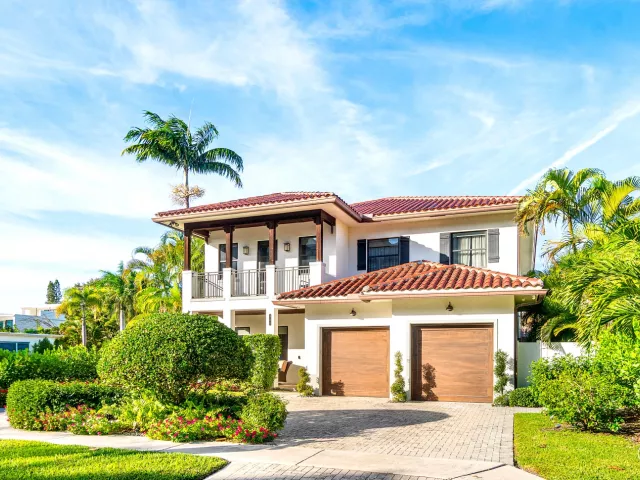 4-bedroom home for rent in Boca Raton - 351 E BOCA RATON Road E - MondialRealty