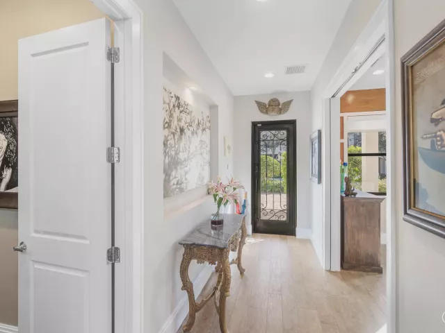 4-bedroom home for rent in Boca Raton - 351 E BOCA RATON Road E - MondialRealty