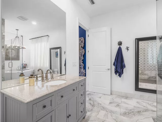 4-bedroom home for rent in Boca Raton - 351 E BOCA RATON Road E - MondialRealty