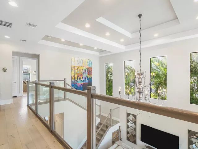 4-bedroom home for rent in Boca Raton - 351 E BOCA RATON Road E - MondialRealty