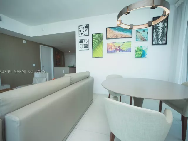 1-bedroom condo for sale in Hollywood - 4111 S Ocean Dr 3412 - MondialRealty