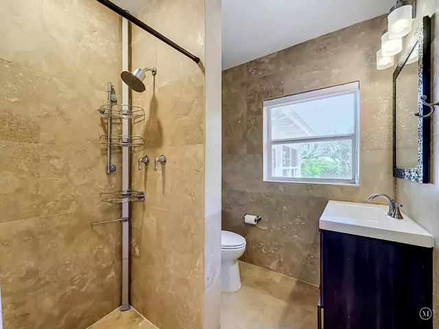 3-bedroom home for sale in Hollywood - 1519 Washington Street - MondialRealty