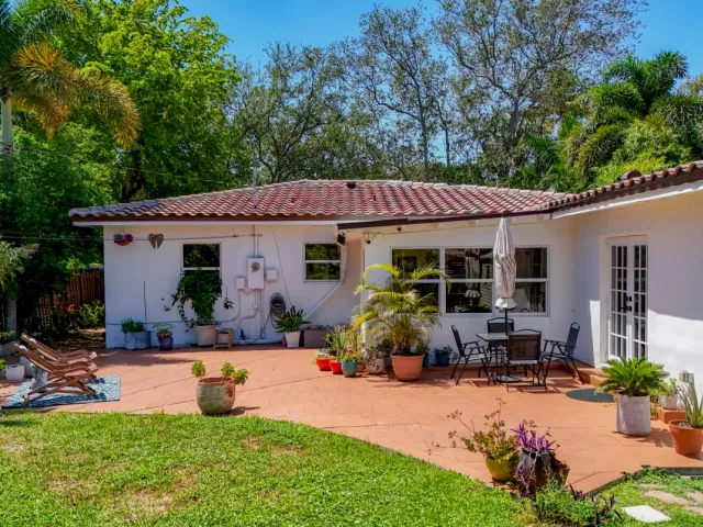 3-bedroom home for sale in Hollywood - 1519 Washington Street - MondialRealty