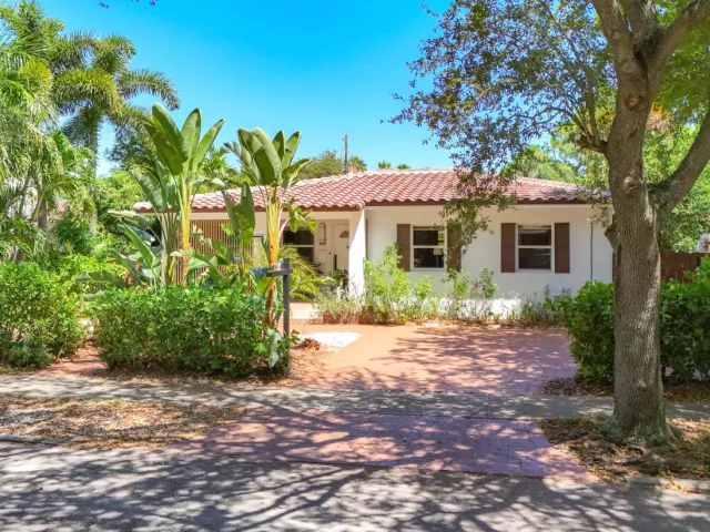 3-bedroom home for sale in Hollywood - 1519 Washington Street - MondialRealty