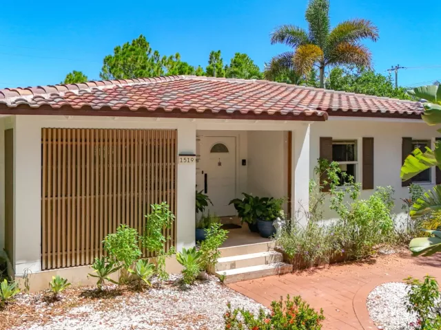 3-bedroom home for sale in Hollywood - 1519 Washington Street - MondialRealty