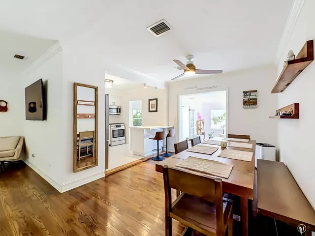 3-bedroom home for sale in Hollywood - 1519 Washington Street - MondialRealty