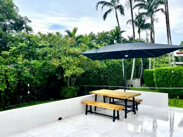 3-bedroom home for rent in Coral Gables - 22 Marabella Ave - MondialRealty
