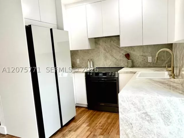 3-bedroom home for rent in Coral Gables - 22 Marabella Ave - MondialRealty