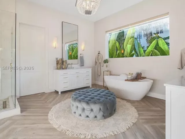 4-bedroom home for sale in Fort Lauderdale - 607 SE 6th St - MondialRealty