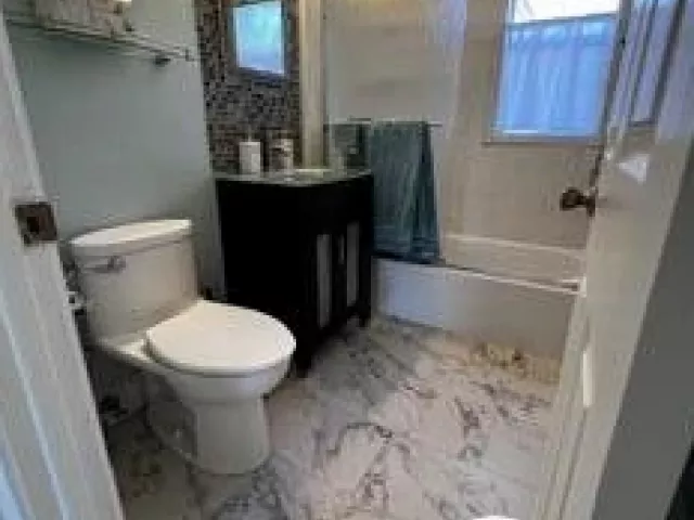 3-bedroom home for rent in West Palm Beach - 1007 AVON Road - MondialRealty