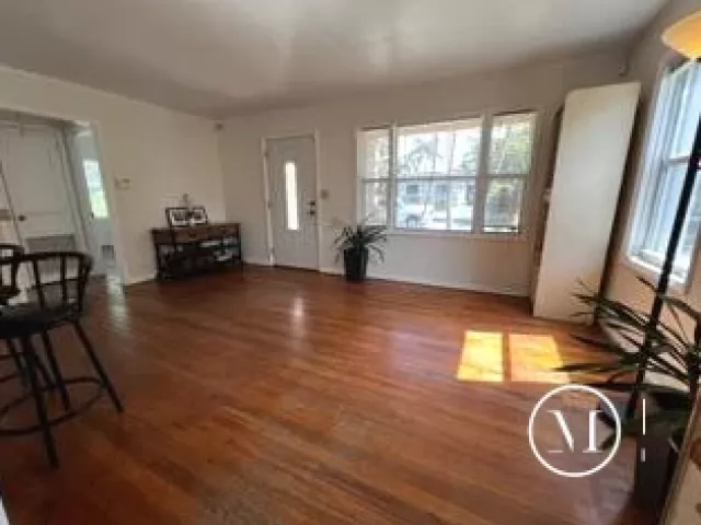 3-bedroom home for rent in West Palm Beach - 1007 AVON Road - MondialRealty