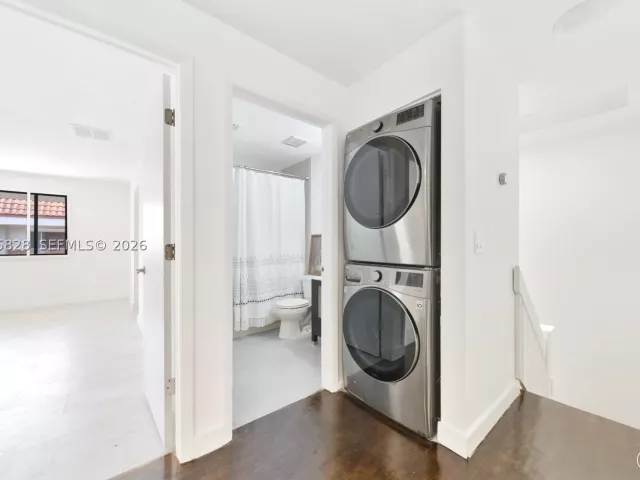 3-bedroom home for sale in Fort Lauderdale - 1401 NE 9th St 26 - MondialRealty