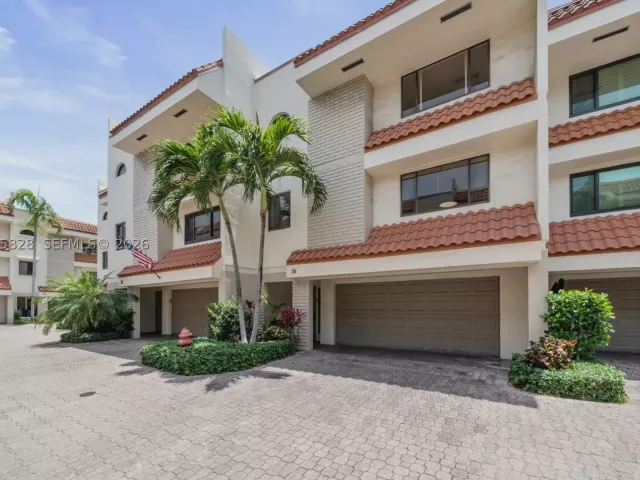3-bedroom home for sale in Fort Lauderdale - 1401 NE 9th St 26 - MondialRealty