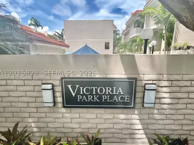 3-bedroom home for sale in Fort Lauderdale - 1401 NE 9th St 26 - MondialRealty