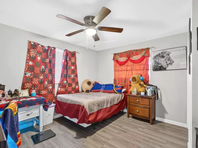 5-bedroom home for sale in West Palm Beach - 3408 Avenue H W - MondialRealty