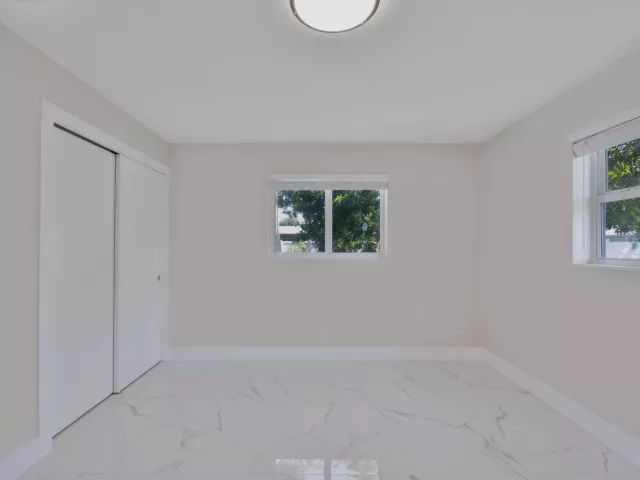 3-bedroom home for sale in West Palm Beach - 215 Evergreen Drive - MondialRealty