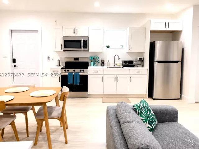 3-bedroom home for sale in North Miami Beach - 1800 NE 154th St - MondialRealty