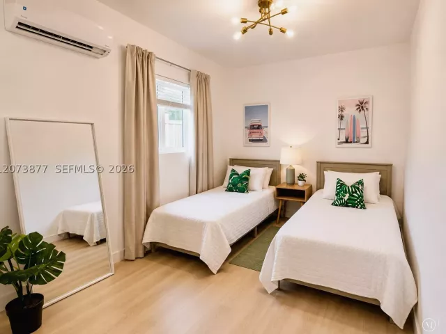 3-bedroom home for sale in North Miami Beach - 1800 NE 154th St - MondialRealty