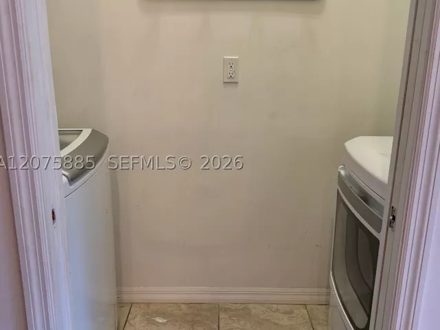 3-bedroom home for rent in Miami - 14920 SW 175th St - MondialRealty