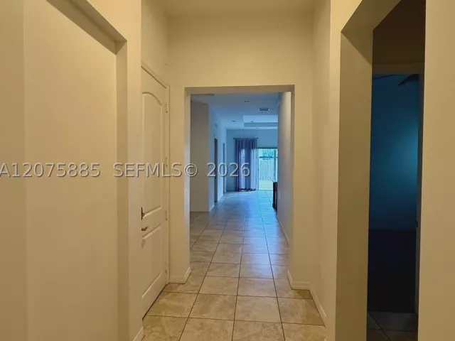 3-bedroom home for rent in Miami - 14920 SW 175th St - MondialRealty