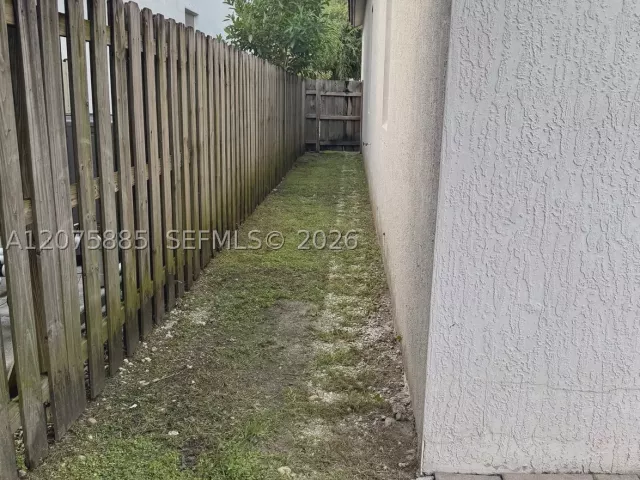 3-bedroom home for rent in Miami - 14920 SW 175th St - MondialRealty