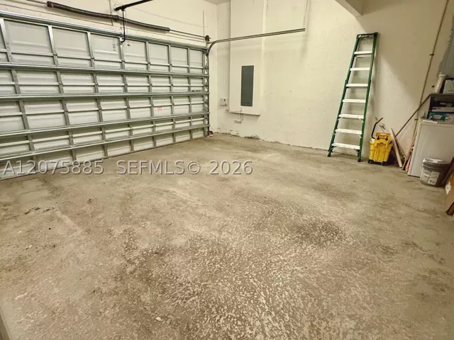 3-bedroom home for rent in Miami - 14920 SW 175th St - MondialRealty
