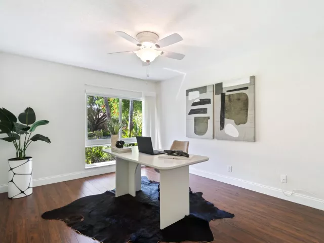 3-bedroom home for sale in Delray Beach - 824 Foxpointe Circle - MondialRealty