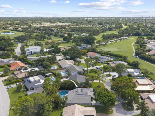 3-bedroom home for sale in Delray Beach - 824 Foxpointe Circle - MondialRealty