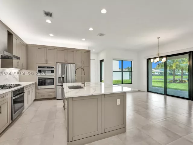 5-bedroom home for rent in Boca Raton - 17244 Teton River Rd - MondialRealty