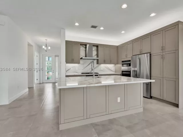 5-bedroom home for rent in Boca Raton - 17244 Teton River Rd - MondialRealty