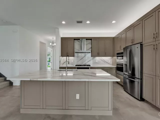 5-bedroom home for rent in Boca Raton - 17244 Teton River Rd - MondialRealty