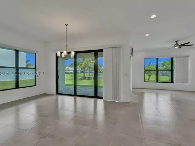 5-bedroom home for rent in Boca Raton - 17244 Teton River Rd - MondialRealty