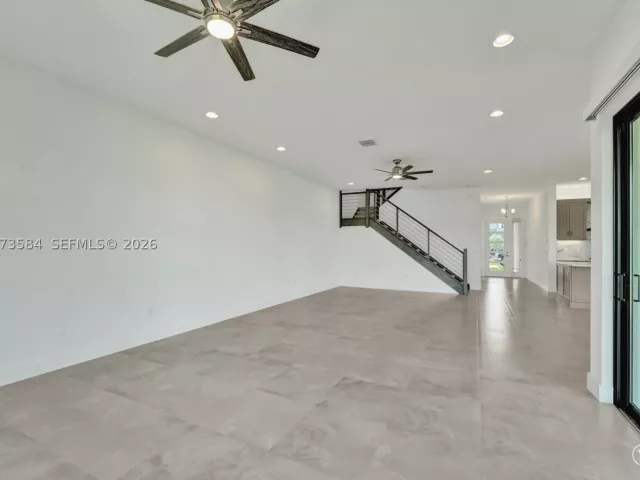 5-bedroom home for rent in Boca Raton - 17244 Teton River Rd - MondialRealty