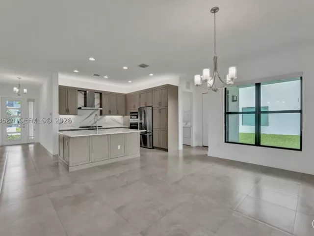 5-bedroom home for rent in Boca Raton - 17244 Teton River Rd - MondialRealty