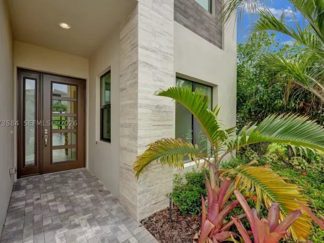 5-bedroom home for rent in Boca Raton - 17244 Teton River Rd - MondialRealty