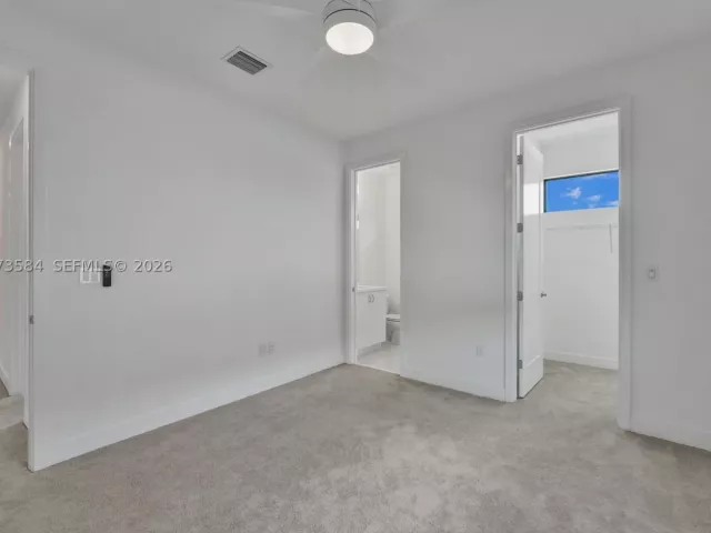 5-bedroom home for rent in Boca Raton - 17244 Teton River Rd - MondialRealty