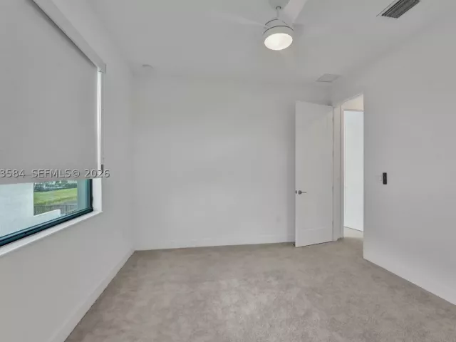 5-bedroom home for rent in Boca Raton - 17244 Teton River Rd - MondialRealty