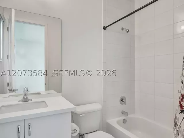 5-bedroom home for rent in Boca Raton - 17244 Teton River Rd - MondialRealty