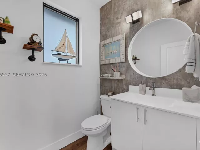 3-bedroom home for sale in Doral - 4256 NW 83rd Ave - MondialRealty