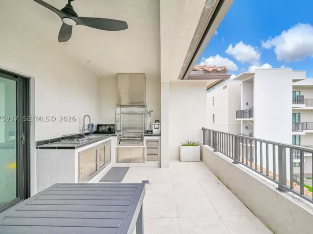 3-bedroom home for sale in Doral - 4256 NW 83rd Ave - MondialRealty