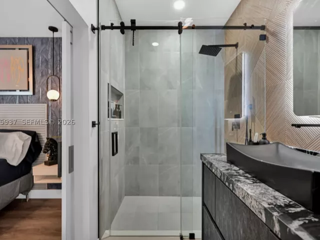 3-bedroom home for sale in Doral - 4256 NW 83rd Ave - MondialRealty